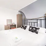 Blencathra 招待所 3*