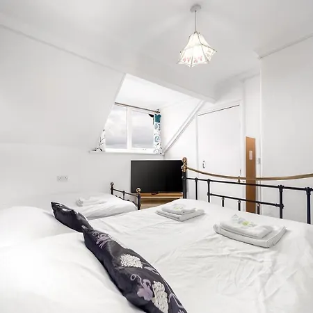 Blencathra Guest house *