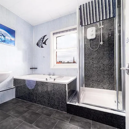 Blencathra Guest house *